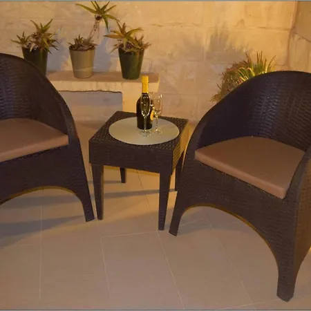 Stylish And Characterful Townhouse - Views A C بيت للعطل Cospicua
