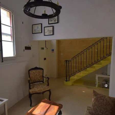 Stylish And Characterful Townhouse - Views A C بيت للعطل *