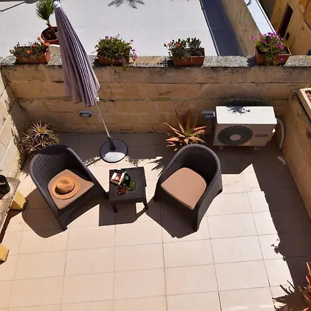 Stylish And Characterful Townhouse - Views A C * Cospicua