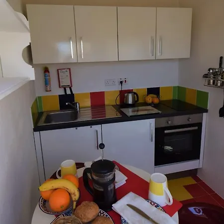 Stylish And Characterful Townhouse - Views A C بيت للعطل Cospicua