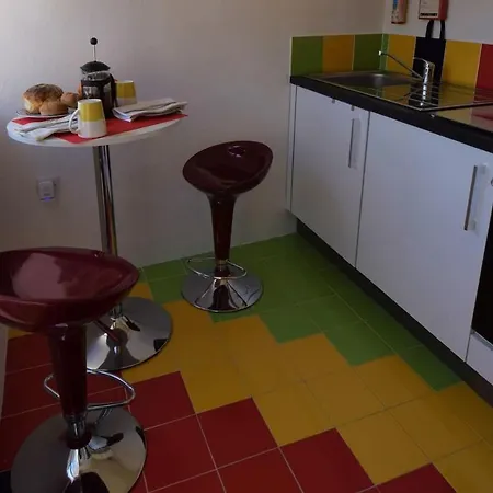 別荘 Stylish And Characterful Townhouse - Views A C *